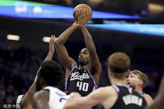 的表现依然 的表现依然