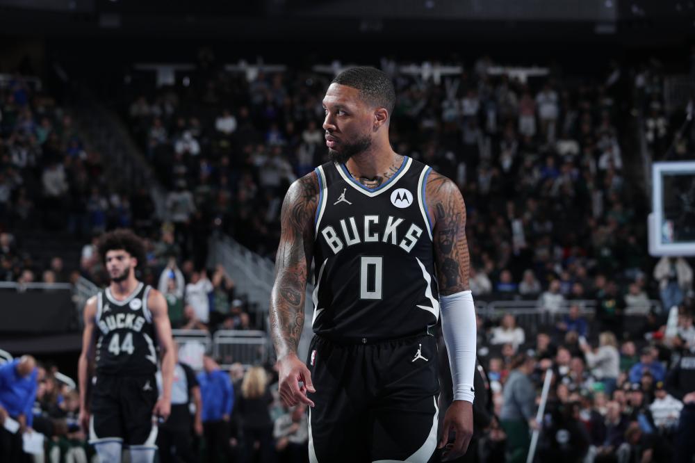 身上砸下巨 身上砸下巨