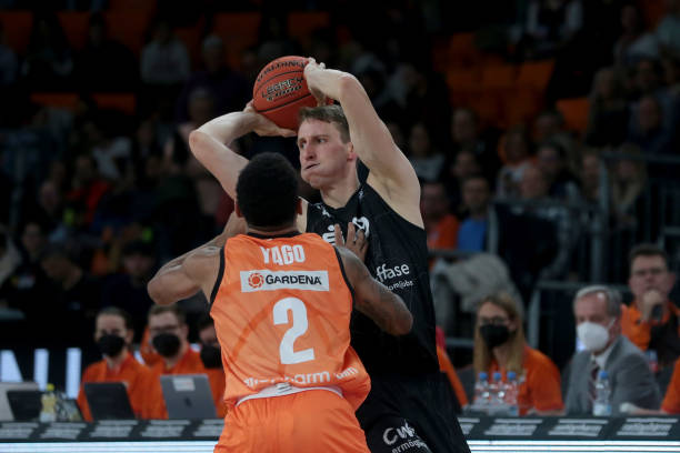 进入决赛 进入决赛