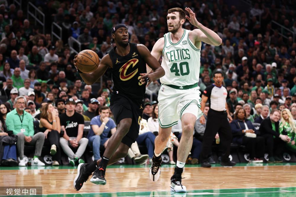 球在新老交 球在新老交